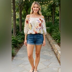 NWTS Z&L Europe Made With Love Floral Off Shoulder Tropical Peasant Top Size M